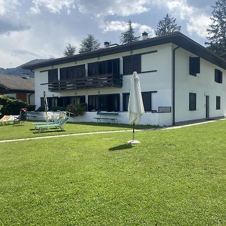 Fronte LagoResidencegarden, Moderno Appartamento Кальчераніка-аль-Лаґо Екстер'єр фото